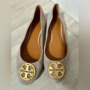 Tory Burch Minnie Travel Ballet Flats Gray Suede Gold Logo Women's Size 9